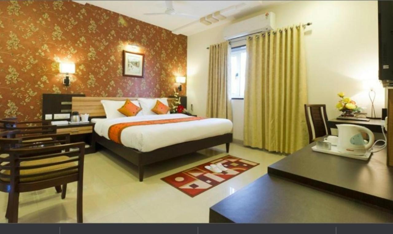 Hotel Siddharth Palace Jaipur Bagian luar foto